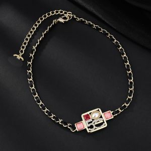 Colares de luxo C Jóias clássicas de jóias de designer pingente C Pearl Gold CCLIES CHOKERS CUNCO PARTE ACESSÓRIOS DE HIGHER