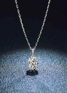 Trendy 925 Sterling Silver 1 Ctcolor Moissanite Pendant for Women Jewely Platinum 4 Prong Clavicle Necklace Gift9406083