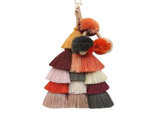 1pc bohemian saco artesanal pendente de mulheres acessórios charme pompom Keychain multicolor com tassels presente para verão1343562