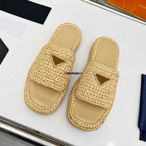 Designer Sandals Weave Slipper Women Men Sandale Slippers Luxury Beach Slides Flip-flops Triangle Straw Crochet Wooden Platform Slippers Ladies Summer Slides