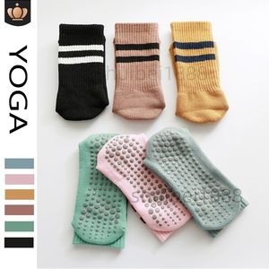 Yoga Sports Socks Gym Socks Medium Length Socks Pure Cotton Anti Slip Silicone Indoor Fitness Pilates Womens Tennis Jogging Cycling Sports Socks Al Logo