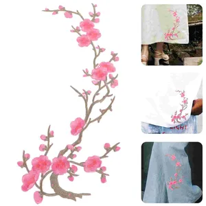 Collari per cani Plum Blossom Flower Applique APPLICING ASCODODINE MEGATTO INSIRO INIRO SU CREAD CREAT CRESA RIPARATI