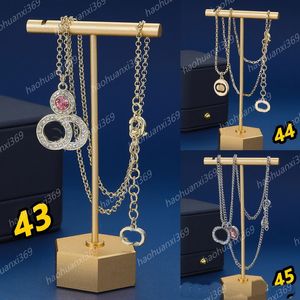 Designer Calha de colar de moda de luxo Cadeia de gargantilha 925 prata banhado 18k ouro banhado aço inoxidável colares de letra para mulheres de jóias para mulheres micro incrustações