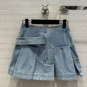 Saias 2024 Primavera/verão Classic Vigorous Girl Y2K Retro Salia de jeans lavada Fashion Pocket Short Short