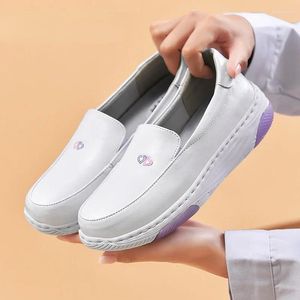 Casual skor hög kvalster kvinnor antiskid komfort platt arbetande kilplattform vit mjuk kvinnlig skor 2024