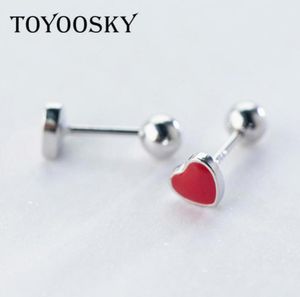 Stud Red Heart Earrings Real 925 Sterling Silver med släta bollöratstillbehör Hela för ustud9927172