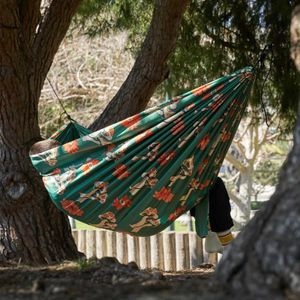 Hängemattenhängele Campingausrüstung im Freien Garten tragbarer Hängematten Möbel Ruhennetze für Paar Hängematte Moskito -TARP 2 Person