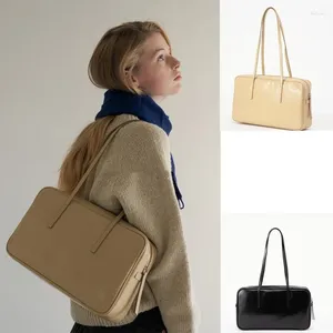 Sznurowanie oryginalna skórzana torba pod pachami Kobiet marka projektantka kwadratowa torby bostonowe torebka zwięzła temperament duża pojemność TOTE
