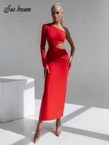 Casual Dresses 2024 Summer Women's Sexy One-Shulder Cut-Out midje Design Red Midi Dress Elegant Celebrity Club Party Vesidos