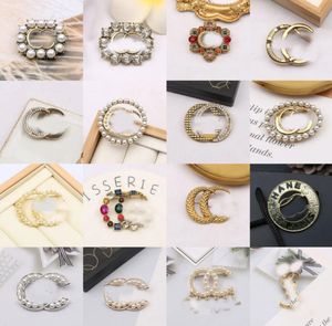 500Style 18k Gold Plated 925 Silver Luxury Brand Designers Letters Pins Brosches Geometric Famous Women Crystal Rhinestone Pearl Wedding Party Jewerlry Loves Gift