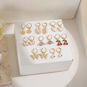 Stud Trendy Daisy Cherry Butterfly Heart Hoop Earrings Set For Women Zircon Pearl Tassel Star Crystal Circle örhängen smycken gåva