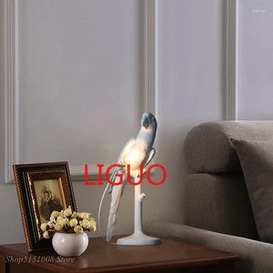 Zemin lambaları Yaratıcı reçine hayvan papağan masası İskandinav oturma odası yatak odası çalışması çocuk başucu masa lambası dekor hafif fikstürler