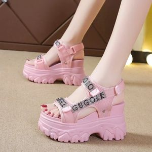 Sexy hohe offene Heels klobige Sandalen Frauen Keil erhöhte Plattformschuhe Ladies Beach Sommer Sandalie 240428 D41A