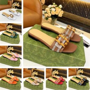 Sommarens låsande bambu spänne sandaler skor kvinnor öppen tå avslappnad stil blandad tyger gata stil vanlig bildlägen dam tofflor eu35-41
