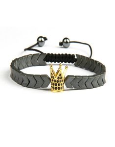 CZ Crown Men -armband Hela Micro Pave Black CZ Gold Crown Macrame Armband med Hematite Stone Beads Gift for Men6936264