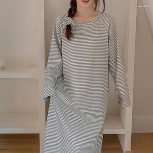 Vestido de dormir feminino harajuku 95% de algodão listrado vestido comprido mulheres mulheres casuais maldres de maldes de roupas caseiras confortáveis fora de vestido