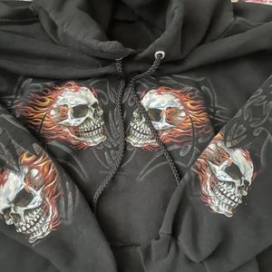 Streetwear Hoodie Y2K Retro Hip Hop Skull PRIMAGEM BRAPHICIC Black Sweatshirt de tamanho grande masculino Gothic Roupos 240429