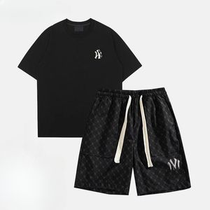 カジュアルスポーツスーツメンズ夏のショートパンツ刺繍トレンドヤンキースの服を着たショートスリーブの2ピースセット