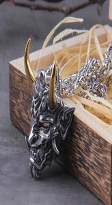 ペンダントネックレスバイキングジュエリーは、gift2472050として木製の箱を添えたステンレス鋼の悪魔の悪魔の男性ネックレスをフェードしないステンレス鋼の悪魔の悪魔の男性ネックレス