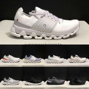 2024 con scarpe designer di logo originali su Cloudswift 3 scarpe da corsa maschile mostro da donna all'aperto di scarpe da ginnastica sport sneaker cloudnovay cloudmonster tennis allenatore