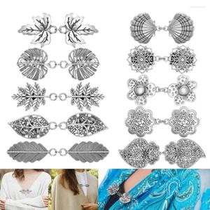 Brooches Multifunctional Clip Cardigan Vintage Style Fashion Accessories Shawl Brooch Leaf Pattern Silver Color Clasps