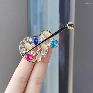 Brooches Cute Guitar Crystal Music Instruments Brooch Pin For Women Girls Party Casual Office Pins Clothes Jewelry Gifts