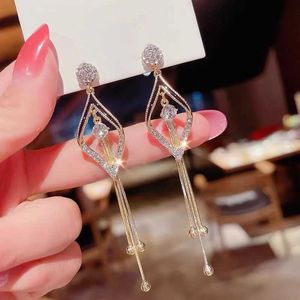 Dangle Chandelier Korean Fashion Long Tassel Drop Earrings For Women Luxury Crystal Zircon Gold Color Hollow Geometric Pendant Earrings Jewelry