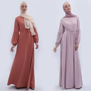 Ethnische Kleidung Muslim Langarm Puff Elastic Manschette Neueste Abaya -Kleiderdesigns für Frauen Dubai