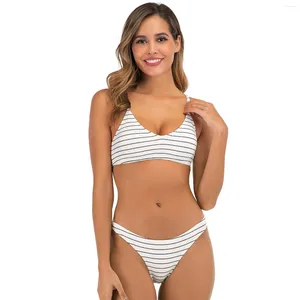 Moda de banho feminina em estoque atacado 2024 Europeu e americano biquíni sexy split swimsuit Amazon listrado