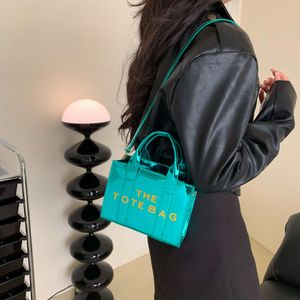 2024 Kadınlar için markalı el çantaları yüksek deri omuz çantası lüks cüzdanlar ve el çantaları tasarımcı crossbody çanta lüks çantası