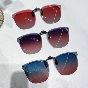 Sunglasses 1 PCS Clip On Sunglasse Flip up Glasses Gradient Polarized Photochromic Sunglasses UV400 Goggles d240429