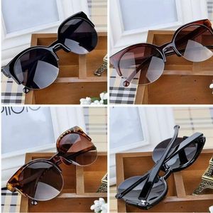 Retro Vintage Cat Eye Okulasy przeciwsłoneczne Half Rame Sunglasse Sun Glasses Antiuv Female Party 240426