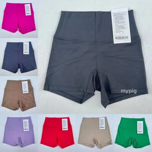 2024 New Womens Yoga Shorts in Various Colors Yoga Plus Size Shorts Breathable Quick Drying Casual Running and Sports Pants