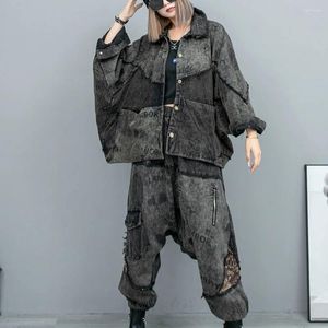 Kvinnors tvådelade byxor Personlig vintage tryckt lapptäcke denim Bat Sleeve Jacket Crotch Two-Piece Set Women 2024 Spring Autumn LX817