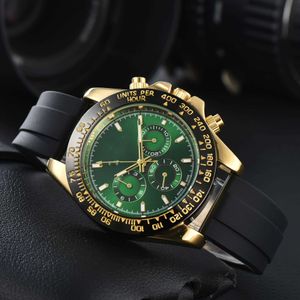 Guarda gli orologi AAA 2024 MENS VENDITA CALDA VENDITA MENS SILICONE OROLOGIO DI LABATURA QUARTO MULI FUNZIONALE OROLOGIO MENS