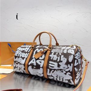 Genuine Leather Travel Messenger Limited Edition Men Duffel Bags Graffiti Letter Handbags Shoulder Bags Totes Designer Airport Travel B Lxru