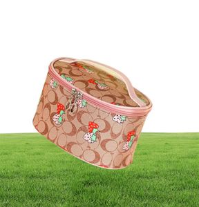 Niedliche Erdbeer -Print -Frauen Make -up -Beutel wasserdichtes, fassschildes Zipper -Toilettenbeutel Kosmetischer Beutel Schönheit Hülle Reise Organizer 8710751