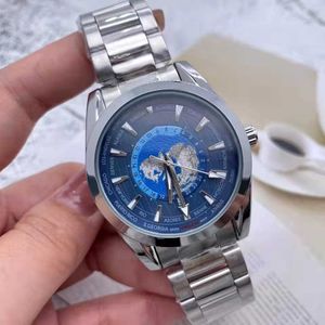 Titta på Watches AAA 2024 Quartz Mens Watch Fashion and Atmosphere Steel Band Watch