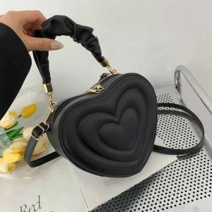 Women Shoulder Bags Heart Bag 2024 Trendyol Winter Korea Style Handbags for Women Lady Casual Solid Color Pu Leather Coin Purse cococick_bag3