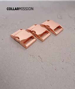 10pcslot Rose Gold Side Side выпуск изогнутые пряжки прочные оборудование сильное безопасное блокировка щенки кошачьи воротники DIY детали Zinc Alloy6502566