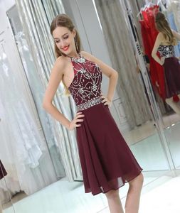 Skräddarsydd pärlor Rhinestone dragkedja backless Homecoming klänningar Knäslängd Chiffon Maid of Honor Party Short Prom Gowns3084344