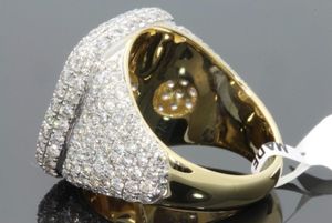 Säljer nya 18 K Gold Full Diamond Mens Ring European och American Color Micro Inlay Female Ring Hela storlek 6123301819