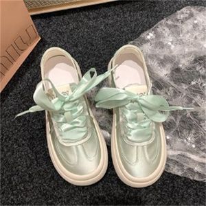 Round toe patchwork satin small white shoes with increased height and thick soles for casual board shoes GAI