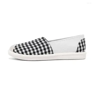 Sıradan Ayakkabı Havalandırma 40-41 Kadın Çok Molor Sneakers Flats Trends 2024 EST Kids Spor Gösterileri Tensi Sapa Trend