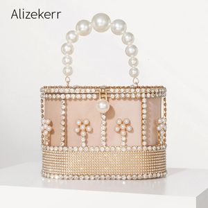 Alizekerr Hollow Out Metal Cage Bags Women Luxury Gorgeous Pearl Flower Rhinestone Velvet Partys and Handbags Party 240430