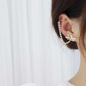 Dangle Kronleuchter Schmetterling Ohrstolme koreanische Modeohrringe für Frauen Ohrklammerkette Quasten Ohrringe Frauen Schmuck Geburtstagsfeier Geschenk