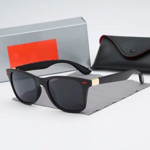 Classico viaggiatore Eyewear Sport Sport da pesca da golf occhiali da sole polarizzati da sole in stile iconico Lenti polarizzati per la protezione UV Gioroni