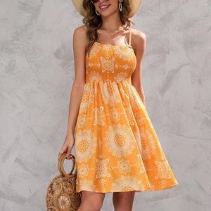 Casual Dresses Summer Boho Pink Floral Print Spaghetti Strap Daisy Dress for Women Sexig ärmlös rygglös A-Line Mini Beach Robes