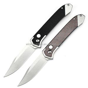 Ny ankomst high-end EDC Pocket Knife 440A Stål Kolfiberhandtag Fold Knife Portable For Self-Defensive Tactical Knife