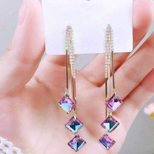Dangle Chandelier Luxury Blue Crystal Heart Shape Tassel Pendant Earrings for Women Fashion Geometric Zirconia Drop Earrings Unusual Jewelry